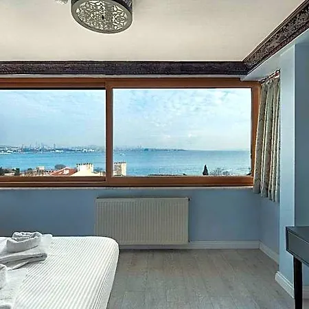 Hotel Mytra 3*