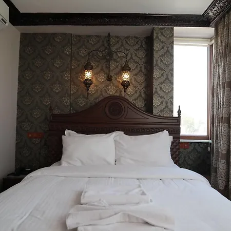 ミトラ イスタンブール