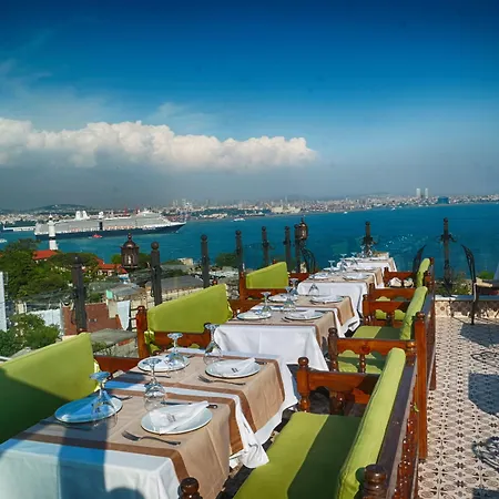 Hotel Mytra 3*